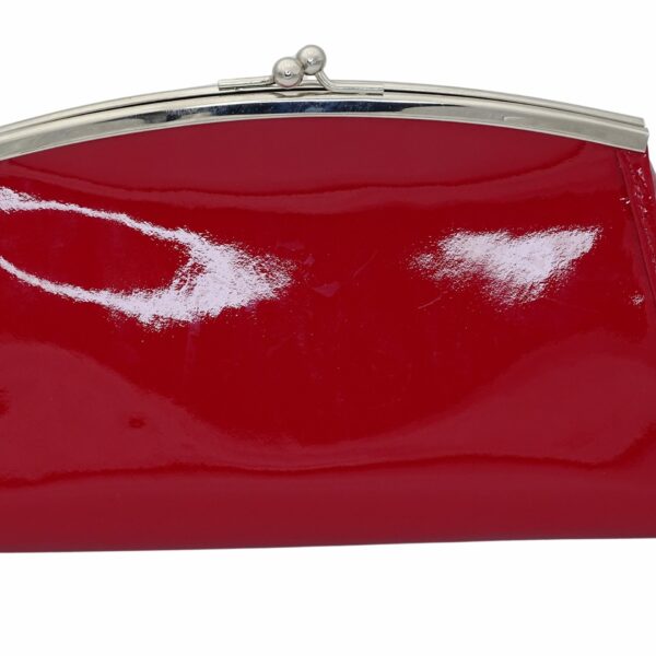 sac à main marilyne rouge baiser de la marque Vanamantys. Vanamantys est une marque de création de sac à main en cuir de haute maroquinerie. Le cuir est sélectionné puis découpé, assemblé et cousu en france. Acheter un sac Vanamantys c'est faire le choix du sac à main made infrance
