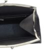 acheter français est possible avec ce magnifique sac à main de haute qualité. le sac à main marilyne en cuir grainé noir, sac 100% cuir avec métallerie de haute qualité laiton massif plaqué argenté. la grande ouverture du fermoir permet d'accéder facilement à vos accessoires et petits effets dans le compartiment noir de ce sac à main de haute maroquinetrie